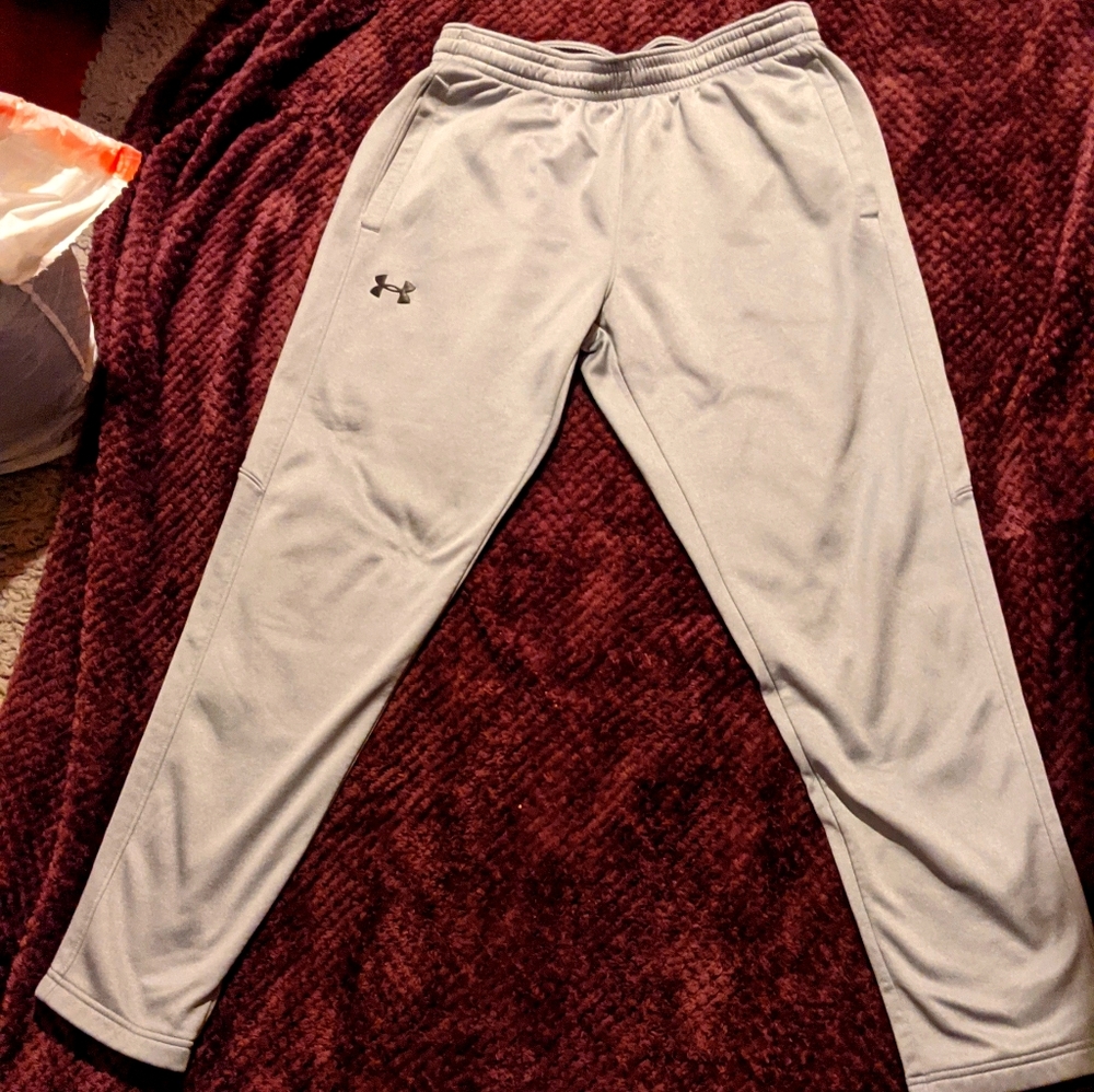 Under armour cold gear sweat pants loose fit